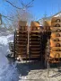 ПОД НАЕМ 150 броя дървени столове с метални крака , снимка 2