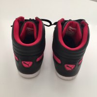 PUMA оригинални маратонки, снимка 3 - Детски маратонки - 44210320