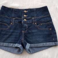 Къси дънкови панталони с висока талия размер С-М, снимка 7 - Къси панталони и бермуди - 37434457