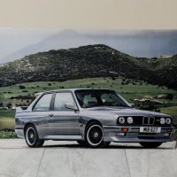 Светеща картина с LED осветление - BMW M3 E30 coupe , снимка 1 - Картини - 38650542