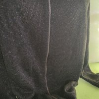Черна блузка с цип на гърба , снимка 2 - Блузи с дълъг ръкав и пуловери - 38658004