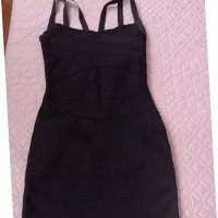 Малка черна рокля, снимка 1 - Рокли - 38748598