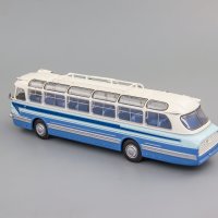 Ikarus 55 междуградски автобус 1953 - мащаб 1:72 на DeAgostini моделът е нов в блистер, снимка 2 - Колекции - 42533838