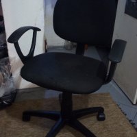 Офис стол в отлично състояние, снимка 2 - Столове - 37769827