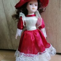 Порцеланова кукла на стойка, снимка 2 - Колекции - 37615048