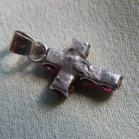 Сребърен кръст с розови сапфири, снимка 3 - Колиета, медальони, синджири - 42755387