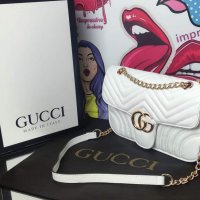 Дамска чанта Gucci , снимка 1 - Чанти - 40201636