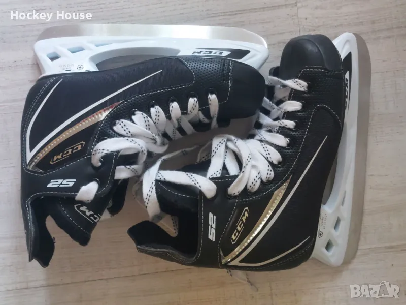 Кънки за Хокей на лед CCM 52 size 35, снимка 1