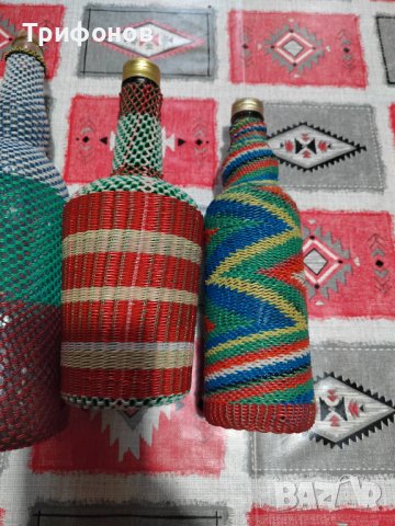 Ръчно плетени бутилки , снимка 3 - Декорация за дома - 44375426