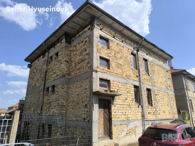 Продавам многофамилна къща в гр.Попово, снимка 9 - Къщи - 50596038