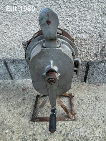 Продавам Военна Ръчна Сирена за Въздушна Тревога , снимка 4 - Антикварни и старинни предмети - 53113465