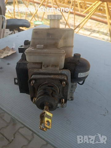 Мицубиши Паджеро,mitsubishi pajero a.b.s modul ,спирачна помпа