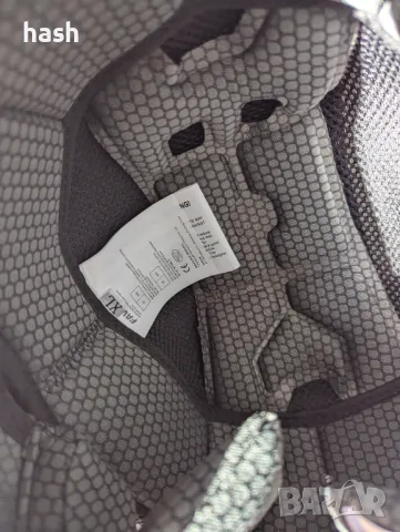 Каска за мотоциклети Favoto, XL (61 см), снимка 11 - Аксесоари и консумативи - 47538699