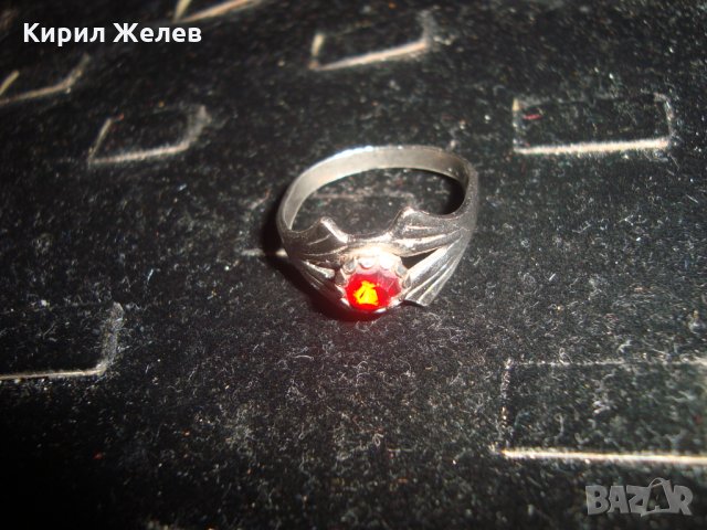 ПОСРЕБРЕН СТАРИНЕН ПРЪСТЕН с ГРАНАТ 17501