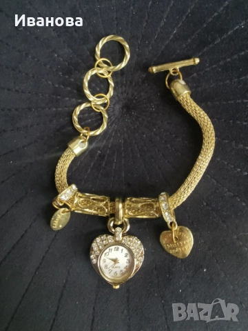 Позлатен дамски часовник Quartz гривна с цирконий, снимка 2 - Гривни - 52096530