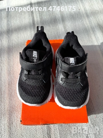 Nike детски маратонки, снимка 2 - Детски маратонки - 54313353