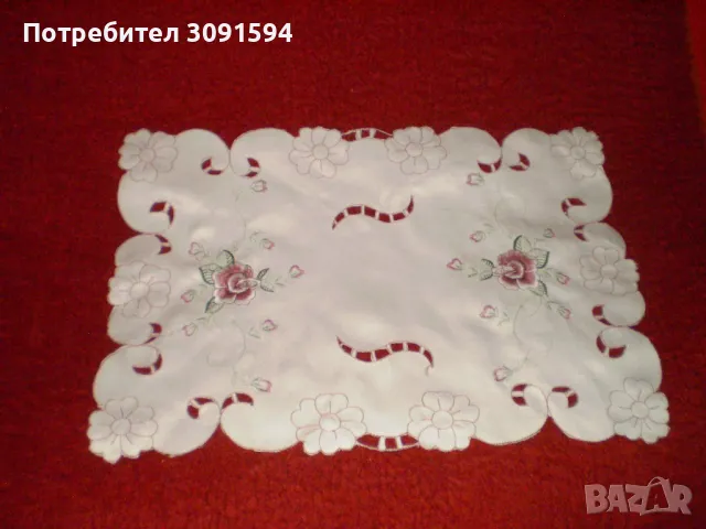 Малка правоъгълна покривка машинна бродерия, снимка 1