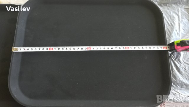 Табла за сервиране с противохлъзгащо покритие 