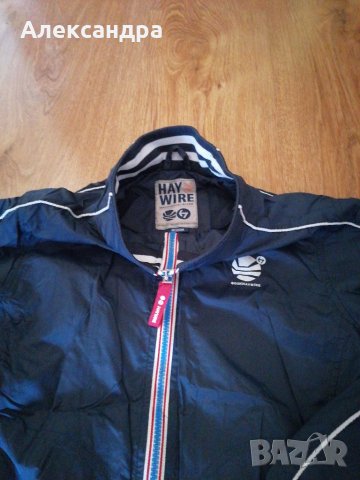 Детско яке, снимка 4 - Детски якета и елеци - 34021259