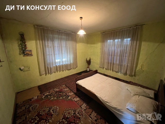 Двуетажна къща в подножието на Беласица, снимка 7 - Къщи - 53898069