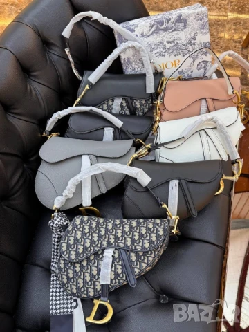 чанти CHRISTIAN DIOR SADDLE BAG SIZE: 25.5 cm x 20 cm , снимка 2 - Чанти - 51207951