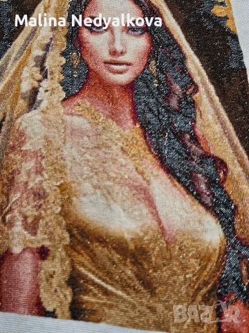 Продава се гоблен ,,Пясъчна принцеса", снимка 5 - Гоблени - 54126974