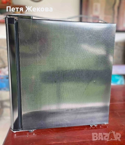 Мини хладилник Crown, снимка 4 - Хладилници - 51945802