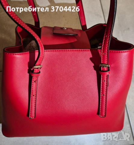 Дамска чанта GUESS, снимка 3 - Чанти - 52918964
