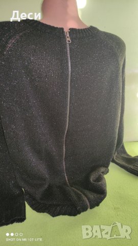 Черна блузка с цип на гърба , снимка 2 - Блузи с дълъг ръкав и пуловери - 38658004