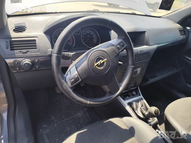 Opel Astra 1.9GTC - 120к.с - 2006г. на части, снимка 5 - Автомобили и джипове - 56092390