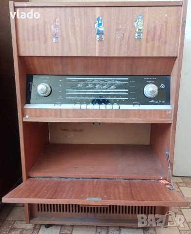 Радио шкаф Акорд 101, снимка 4 - Радиокасетофони, транзистори - 54312588
