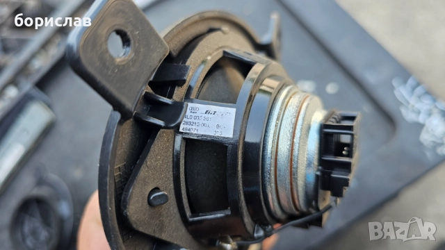 Говорител bose за Audi Q7 , снимка 2 - Части - 51968139