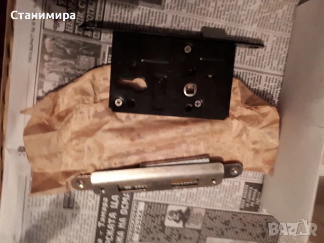 брави и дръжки за врати, снимка 11 - Интериорни врати - 50474883