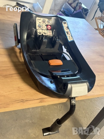 ISOFIX база Cybex Aton Base-Fix 0–13 кг с опорен крак, снимка 2 - Столчета за кола и колело - 56250533