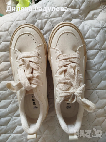 Бели кецове 41 номер, снимка 3 - Маратонки - 54200705