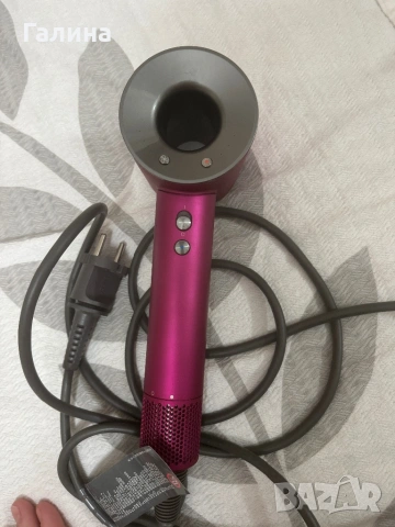 Dyson сешоар повреден!!!, снимка 2 - Сешоари - 53089102