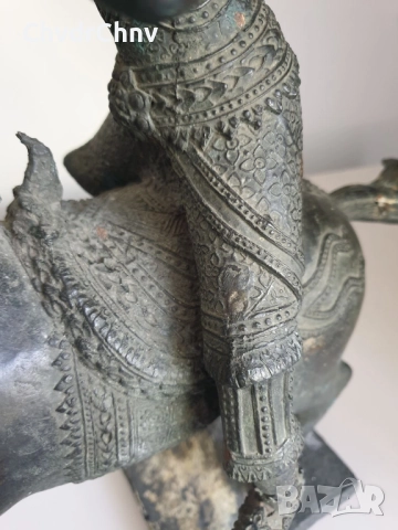 55см-9кг стара азиатска бронзова скулптура/фигура на бог Ария/войн-конник/голяма статуетка, снимка 9 - Антикварни и старинни предмети - 51475350
