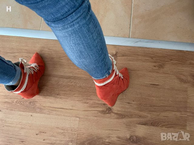 Екстравагантни боти с връзки, снимка 12 - Дамски боти - 39554153