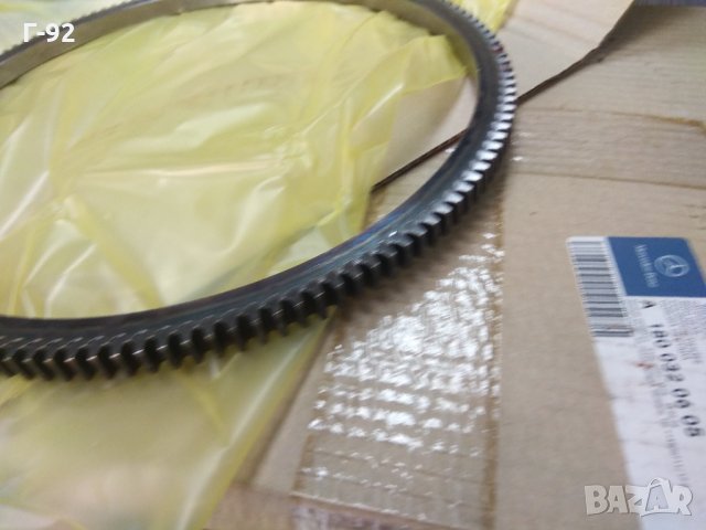 A1800320605**NEU**MERCEDES-BENZ**ВЕНЕЦ ЗА МАХОВИК*, снимка 2 - Части - 34935992