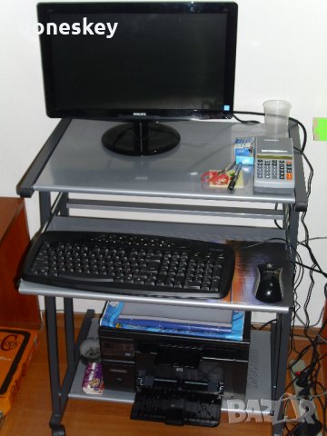 монитор Филипс 196 V, снимка 4 - Монитори - 31377734