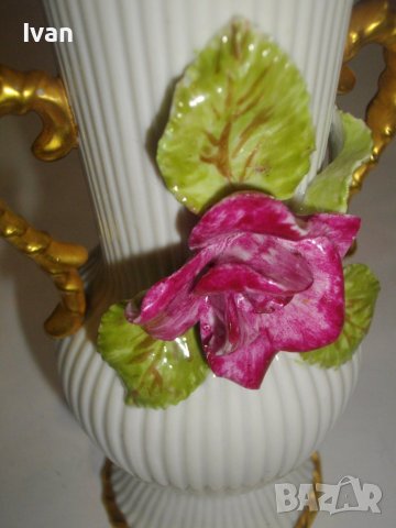 Нова Ваза-Костен Порцелан-Маркирана-18,5 см, снимка 18 - Вази - 39815494