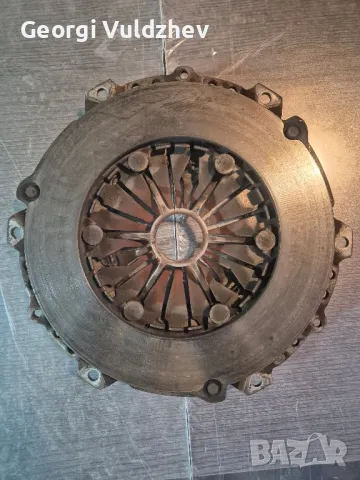 Демпферен маховик LUK от Пежо 308, 1.6 eHDI, 112к.с, снимка 6 - Части - 48854271