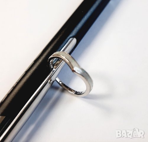 Пръстен с млечен опал, посребрен