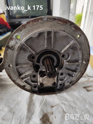  Морски редуктор Twin disk