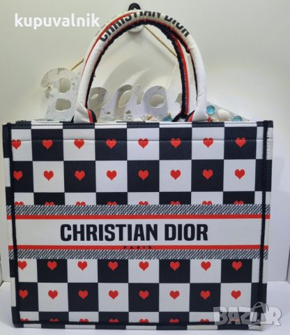 Хит модел дамски чанти Кристиан Диор, снимка 3 - Чанти - 36946024