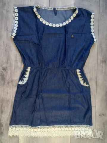 Дънкова рокля с дантела - размер Л