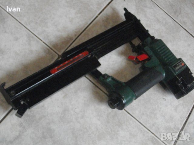 GS/KRAFT WERKZEUGE/EINHELL/PARKSIDE-Пневматичен Професионален Такер-Голям-Комбиниран-Скоби/Пирони/Иг, снимка 18 - Други инструменти - 39978311