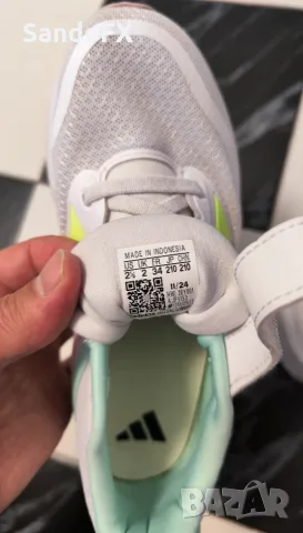 Детски маратонки Adidas р-р 34, снимка 6 - Детски маратонки - 55793116
