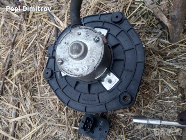 Моторче парно + реостат Лада калина 2004-2013, снимка 4 - Части - 40074340