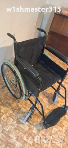 Продавам инвалиден стол и стол за тоалетна/къпане